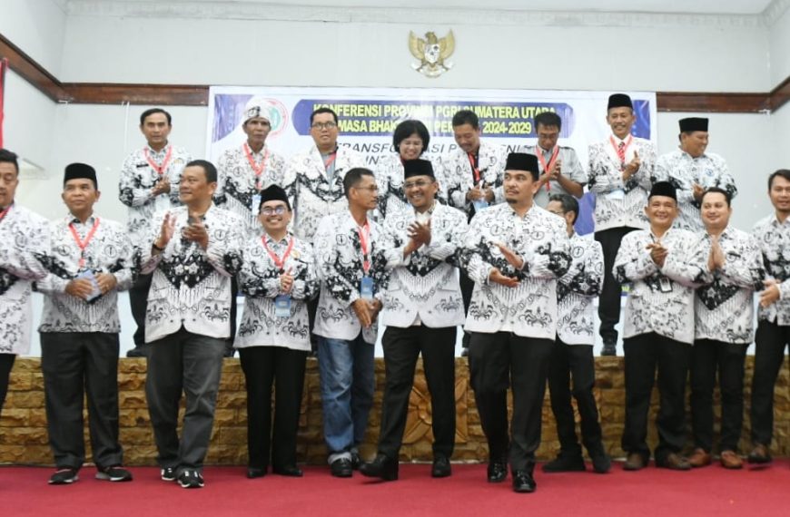 PGRI Pakpak Bharat Periode 2024-2029 Dilantik, Rasman Manik Jadi Ketua